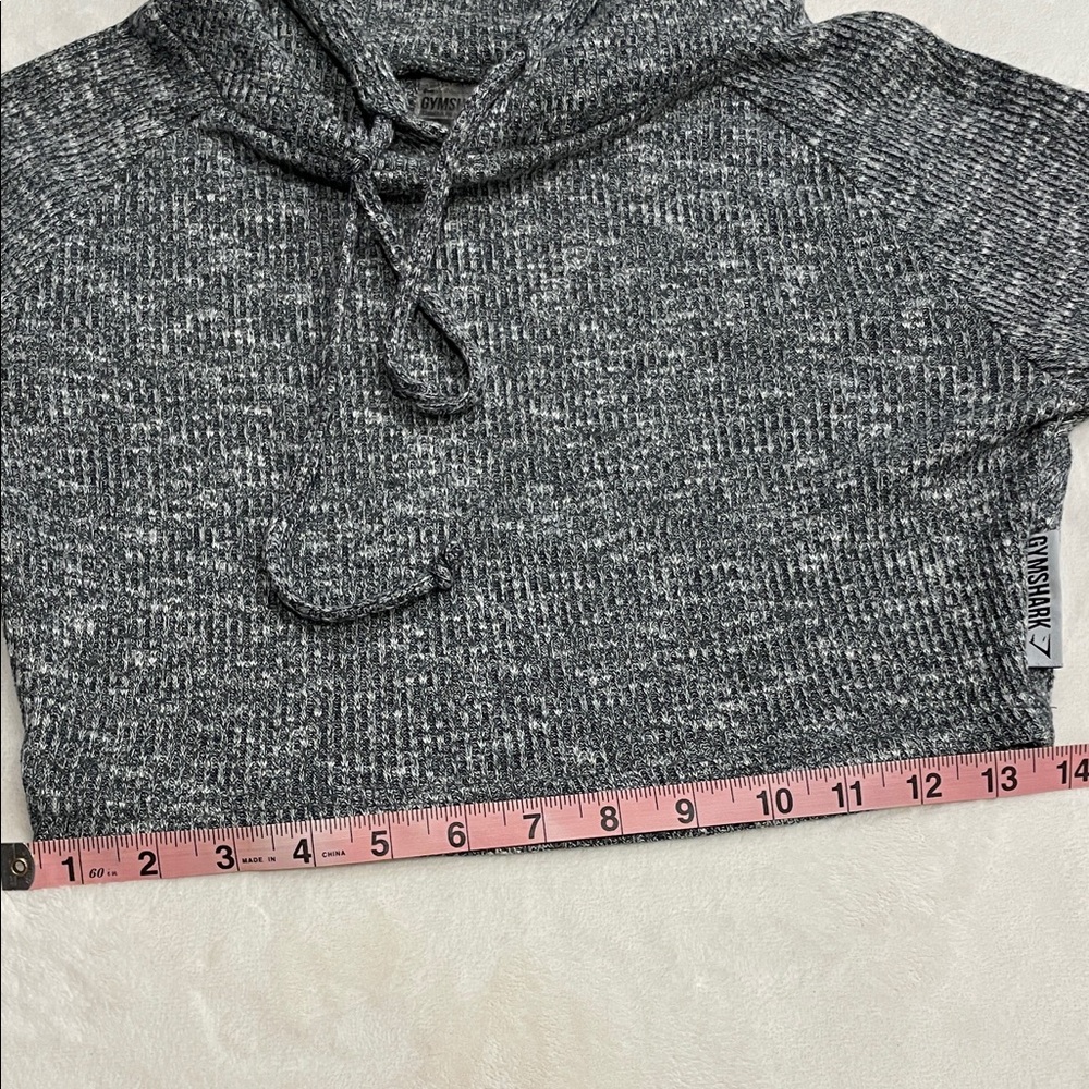 ☺️ Gymshark Charcoal Heather Cropped Hoodie - Picture 5 of 7